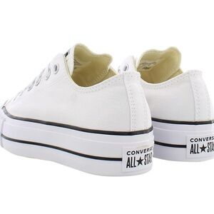 Converse Women's Chuck Taylor All Star Lift Platform Sneakers NEW IN BOX